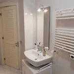 Parisi باري