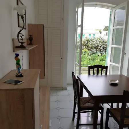 Bed & Breakfast Parisi