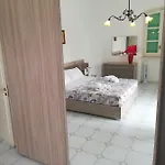 Parisi Bed & Breakfast *