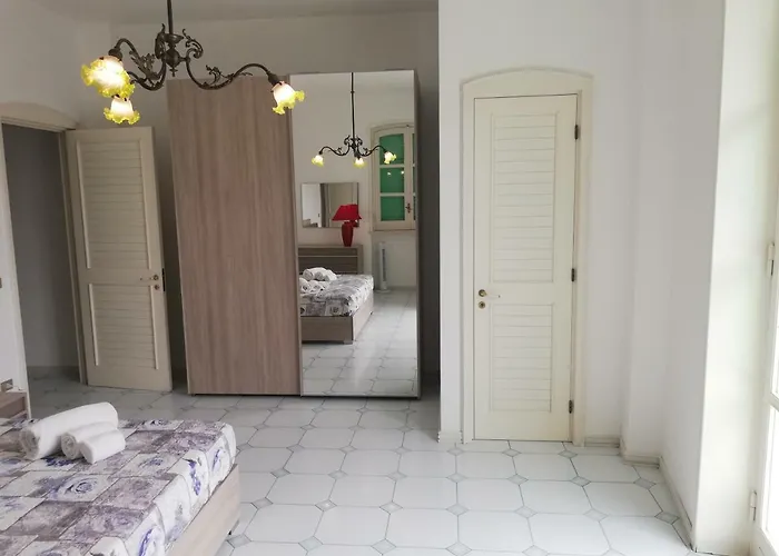 Parisi Oda ve Kahvaltı